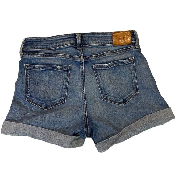 Level 99 Women's Blue Cuffed-Hem Jean Shorts Size 27 - Picture 2 of 9